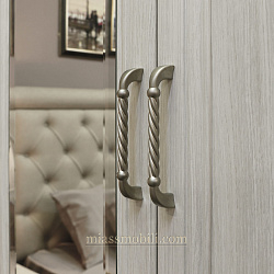 Шкаф 3-х дв. Lorenzo дуб сторсанд для платья и белья с зеркалом